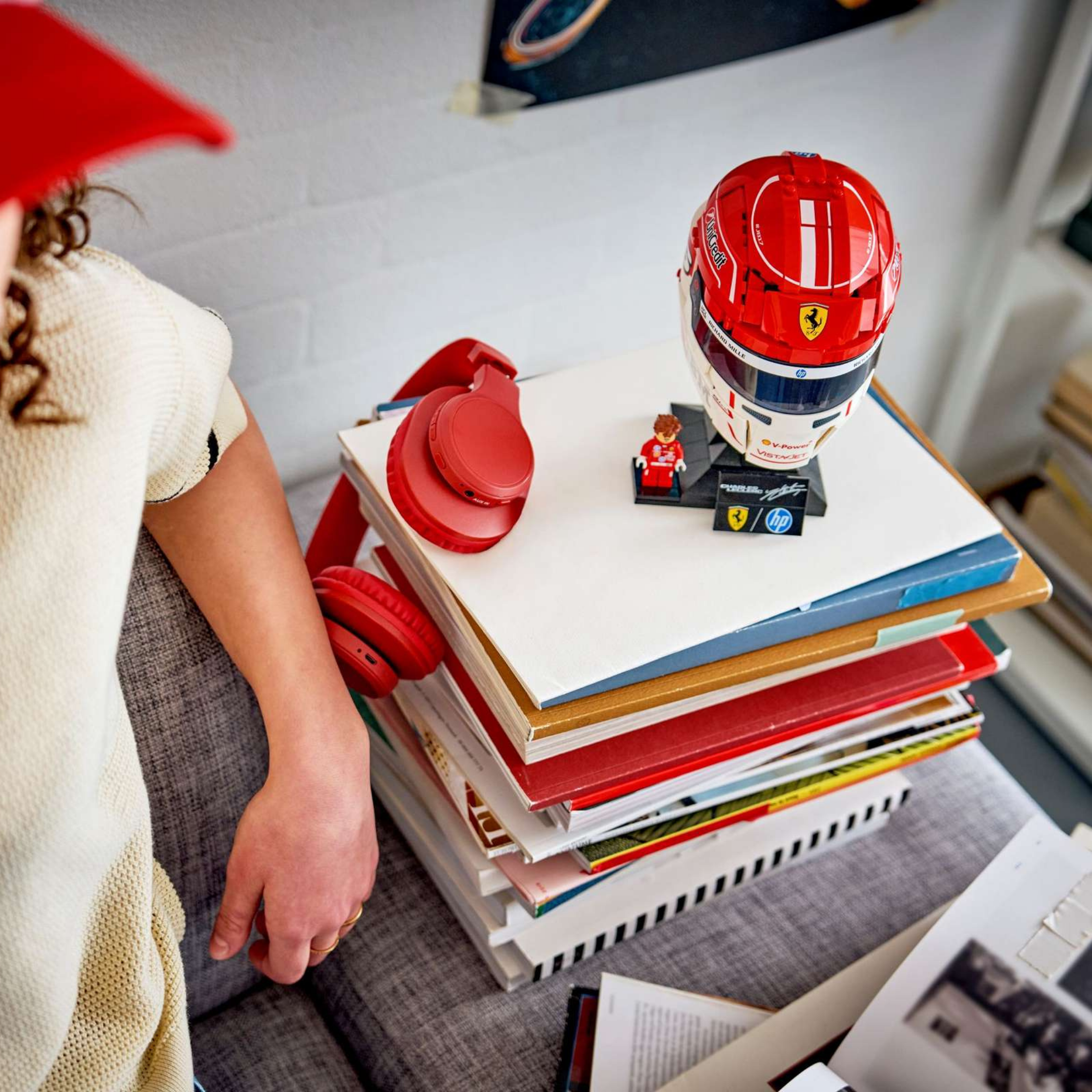 Lego Scuderia Ferrari: Casco de Charles Leclerc