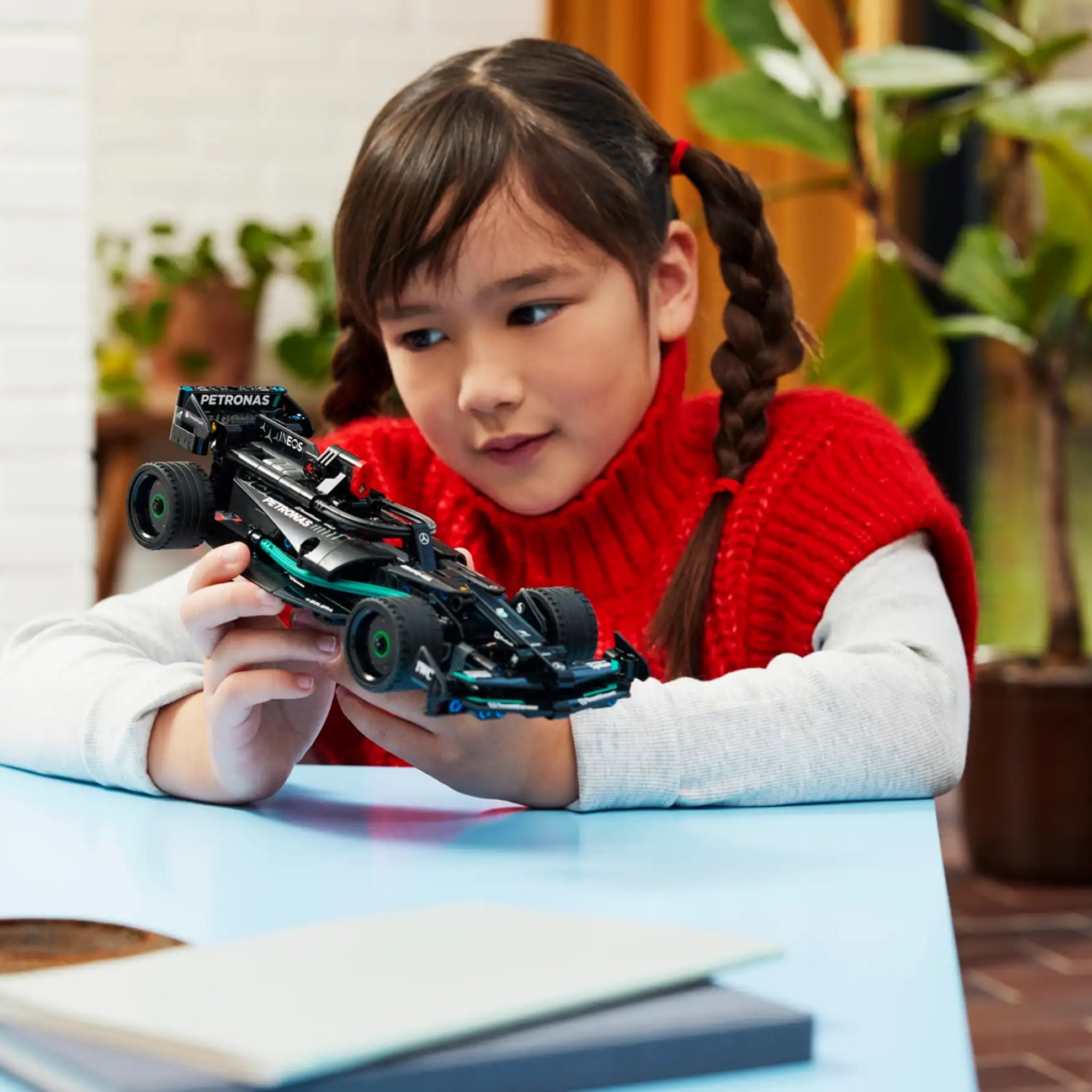 Lego Technic Mercedes - AMG F1 W14 Pull Back 240pcs - Fradostore